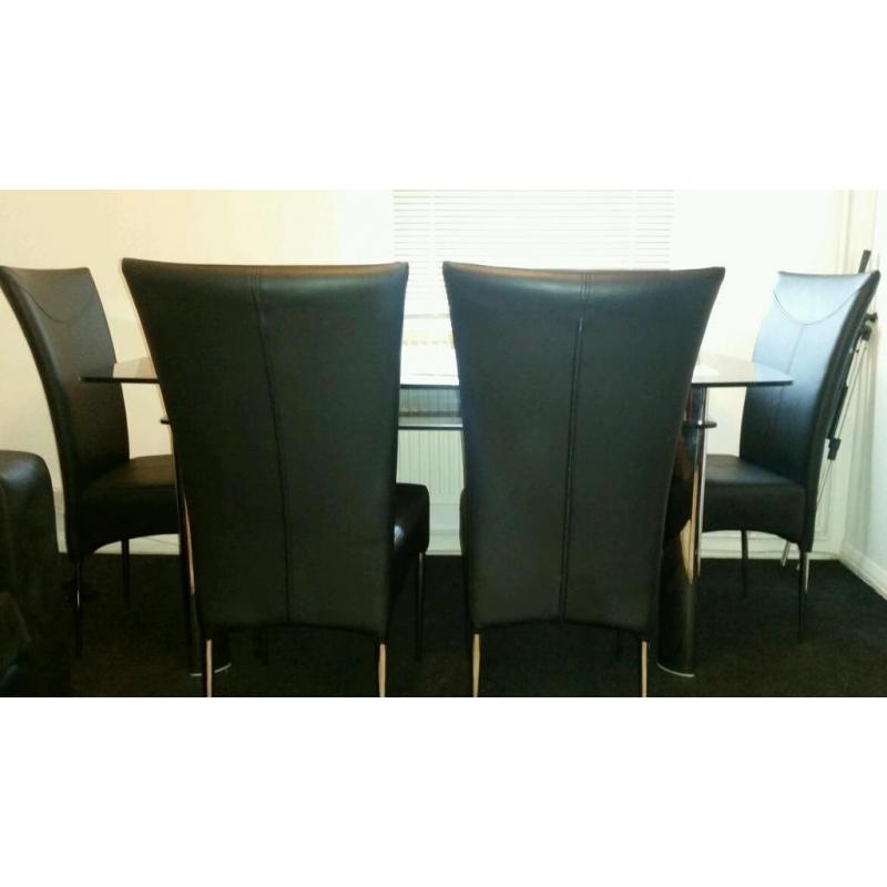 Dinning table & 4 chairs