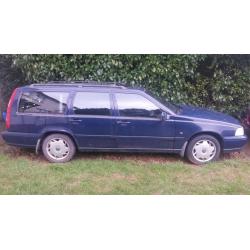 Volvo v70 spares or repair, mot failure but been repaired.