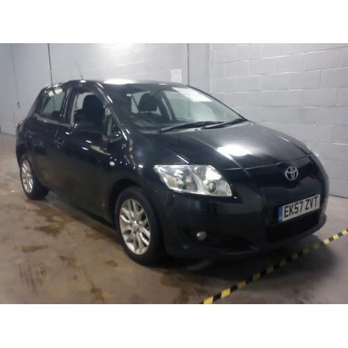 Toyota AURIS T3 VVT-I-Finance Available to People on Benefits and Poor Credit Histories-