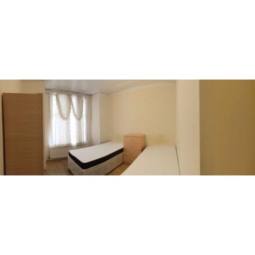 Twin room in Harrigay Green Lanes