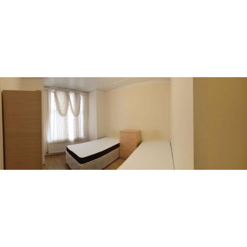 Twin room in Harrigay Green Lanes