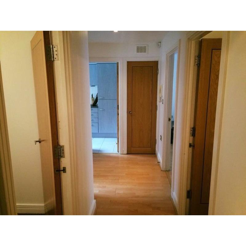 Medium size room in East India Quay E14