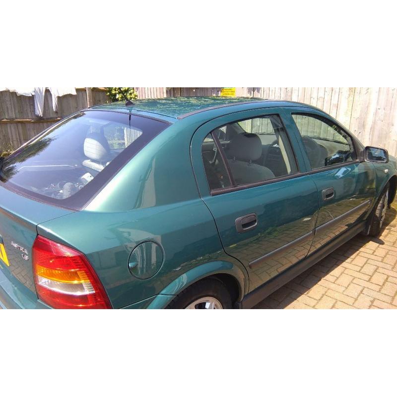 Vauxhall Astra 1.6 ,FSH , Very Good Condition.2 former keepers,motorway miles