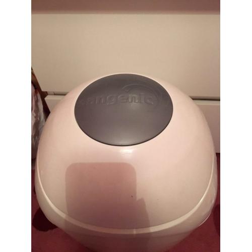 Sangenic nappy bin with 2 cassettes
