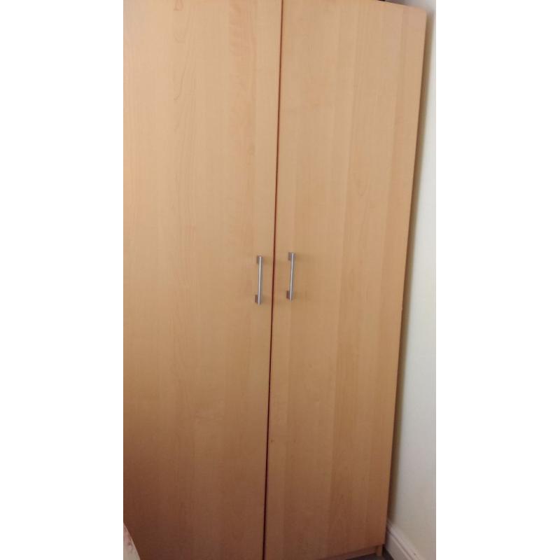 Wardrobe Sturdy and Strong