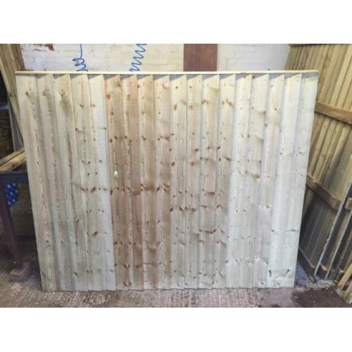 Feather edge fence panels