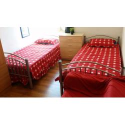 TWIN ROOM IN BETHNAL GREEN