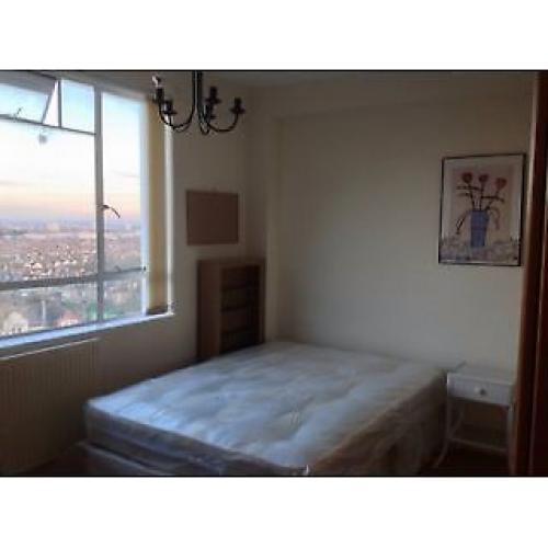 DOUBLE ROOM ALL BILLS INCLUDED IN SOUTHFIELDS