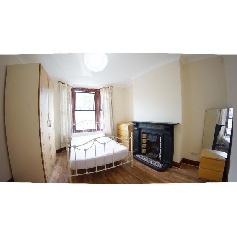 Female London House Flat Share, Double Size Room Single Price -- mint pie