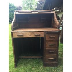 *** 'Amly' Antique Roll Top Oak Desk/ Bureau ***