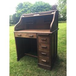 *** 'Amly' Antique Roll Top Oak Desk/ Bureau ***