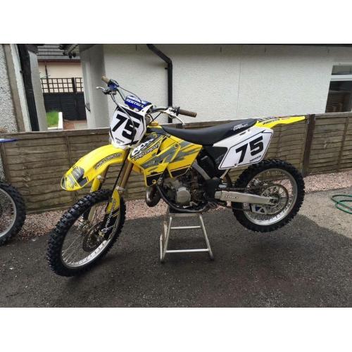 2006 Suzuki RM125 Motocross Bike