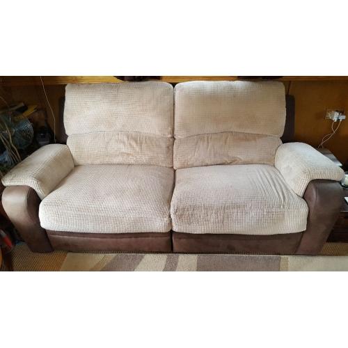 Free two seat recliner good codition