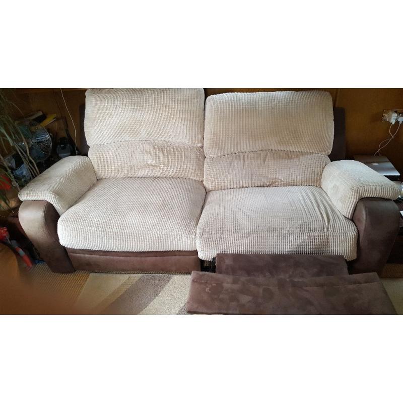 Free two seat recliner good codition