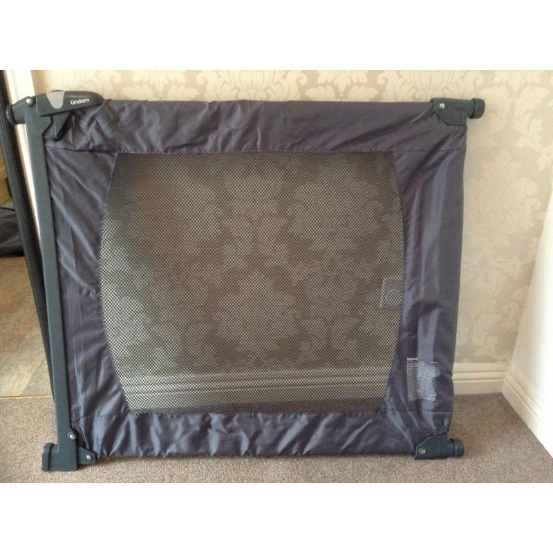 New Lindam Flexi Guard Child Safety Barrier Portable Adjustable