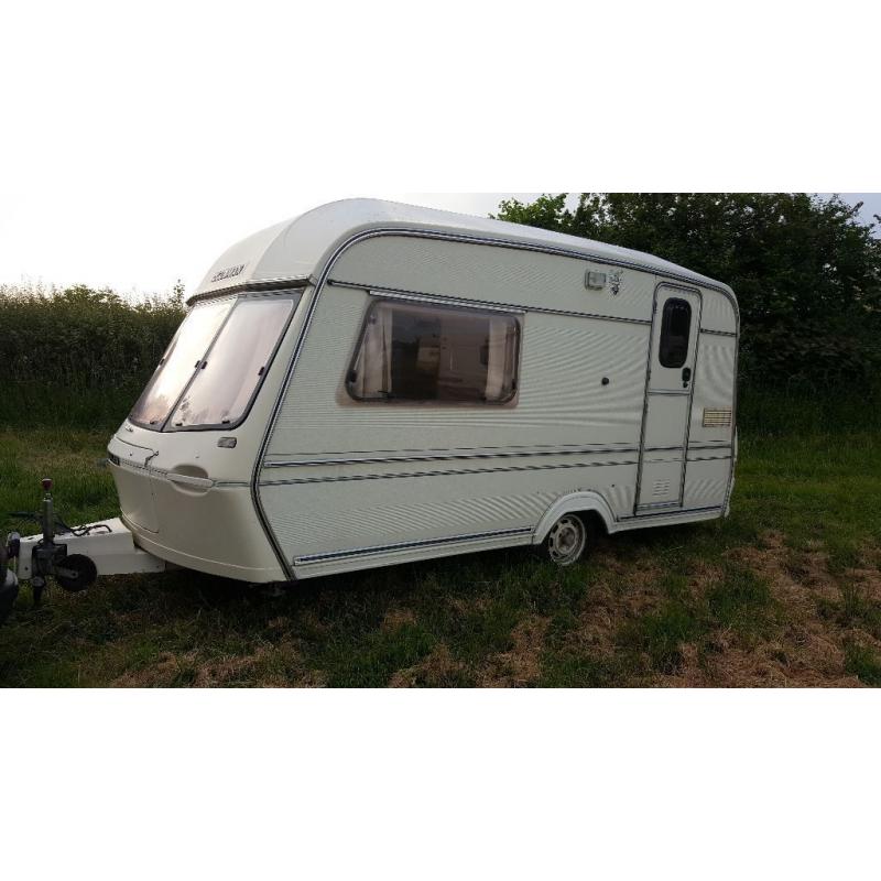 * Delivery Available * LUNAR CLUBMAN 390/2 2 BERTH All Accessories Full Size Awning + Porch Awning