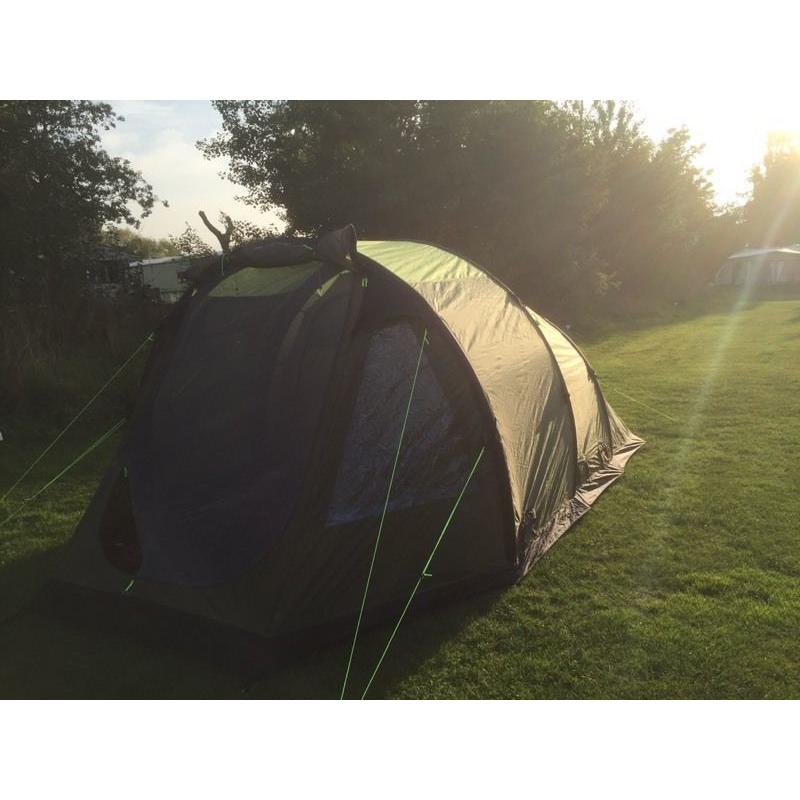 Inflatable tent large 4 man