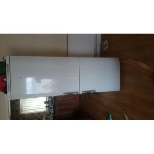 Logik fridge freezer