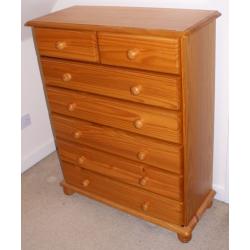 Wooden big chest of drawer in great condition. Delivery available