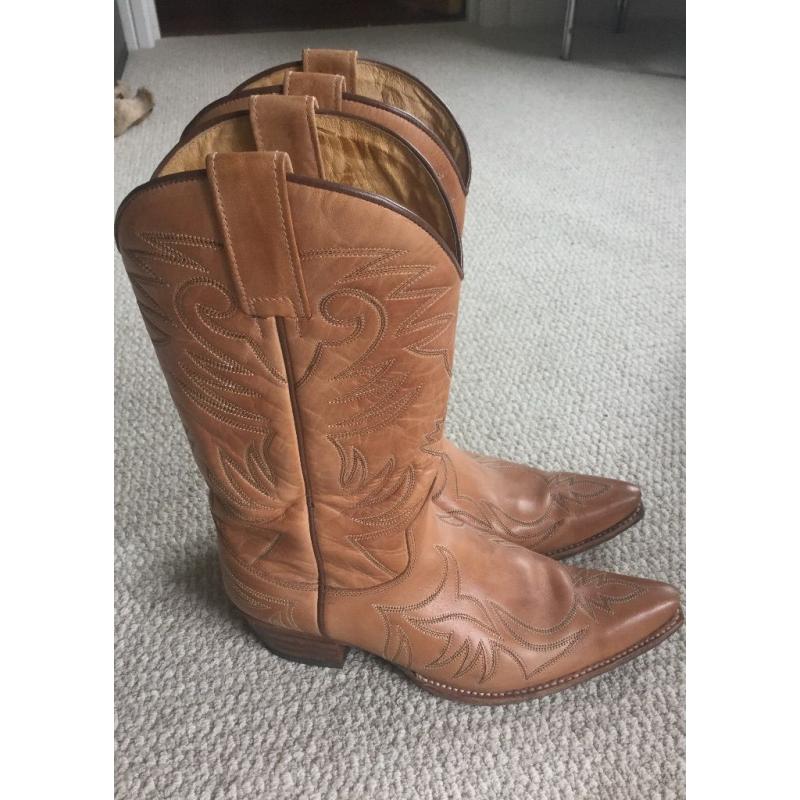 Unisex leather cowboy boots size 8