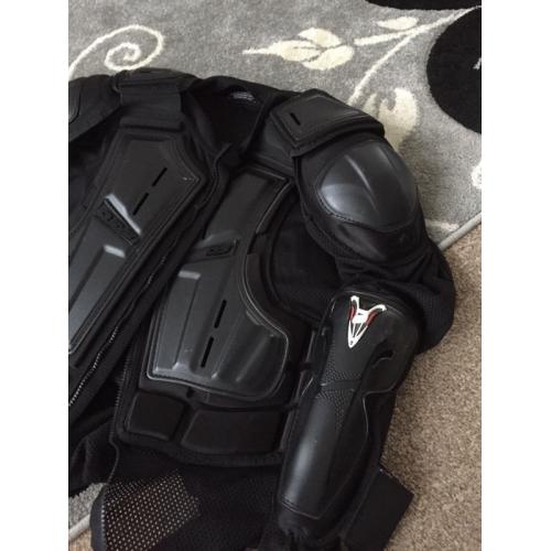 Evs G5 body armour XL like new