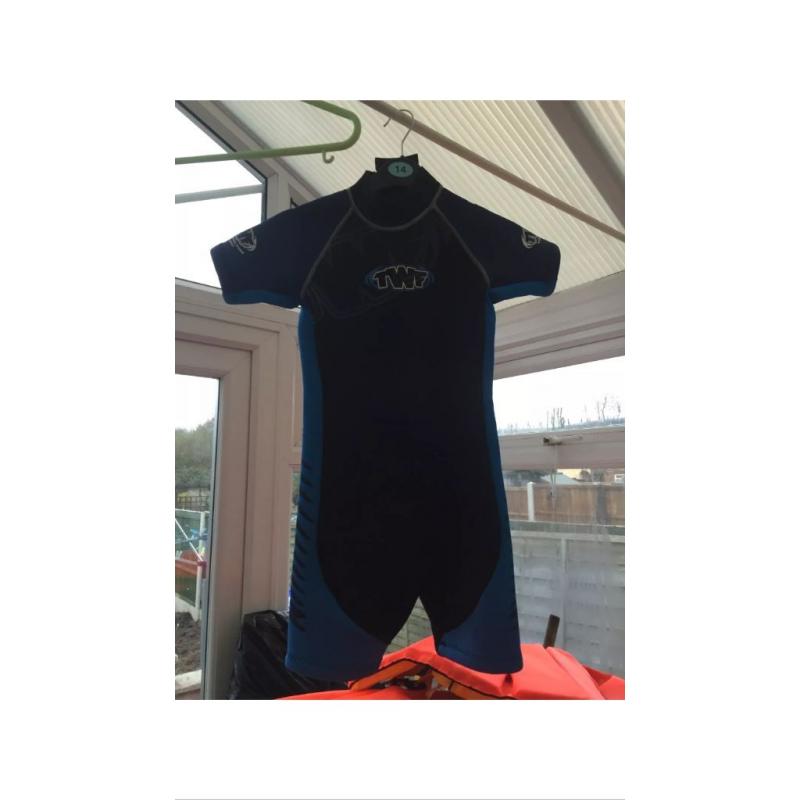 Kids wetsuits 5-6 years and 6-7 years (ish)