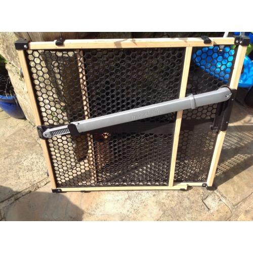 Dog stair gate and dog crate