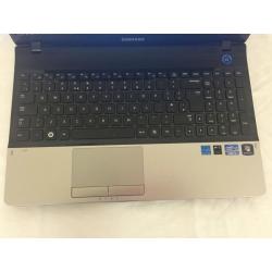 Samsung NP300E5A Intel i3 2.2GHz 6GB 500GB Windows 7 Laptop