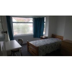 ALL BILLS & INTERNET INCLUDED, spacious double room. PRICE NEGOTIABLE