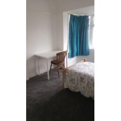 ALL BILLS & INTERNET INCLUDED, spacious double room. PRICE NEGOTIABLE
