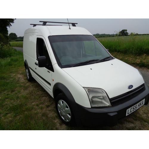 Transit Connect 220L Hi Top DIESEL Van 2005 (55) White with towbar and Roof Rails