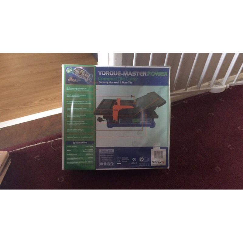 Brand new tile cutter