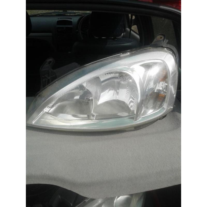 2005 corsa c headlight