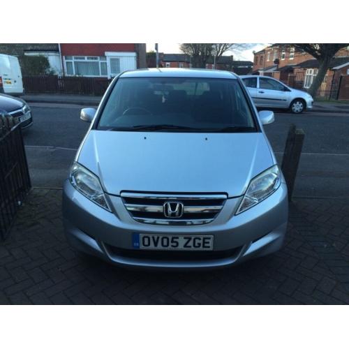 Honda frv breaking