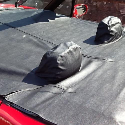 Full Tonneau Cover in Immaculate Condition