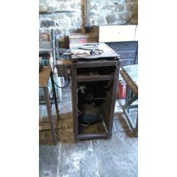 Galvanised steel rods, diff. lengths; tools & jigs for bending & cutting the rods: welding table.