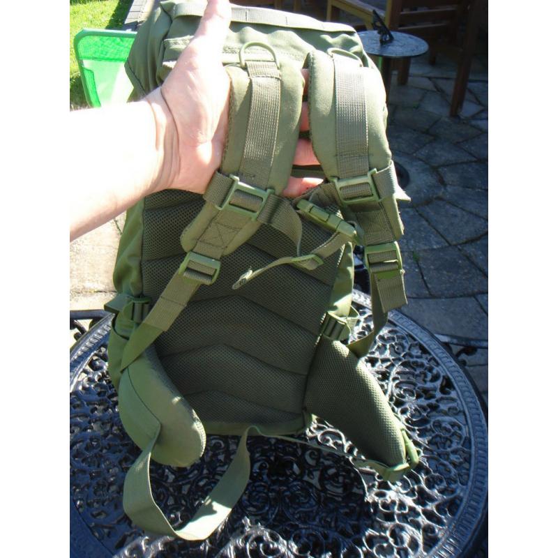 GELERT RUCKSACK ABS TECNOLOGY BACKPACK HIKING WALKING CAMPING NEW