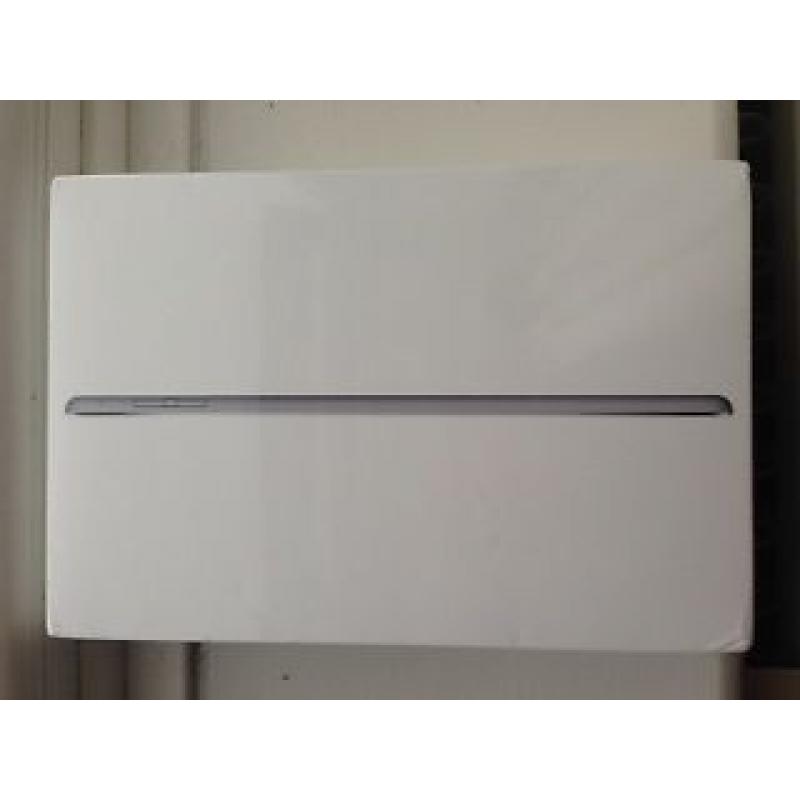 Brand New cellular 64GB iPad mini 4