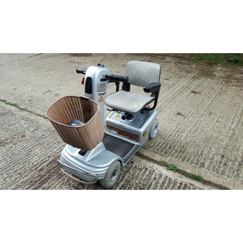 NEW BATTERIES Shoprider Sovereign Mobility Scooter