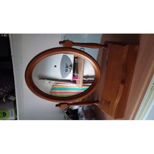 Dressing table mirror