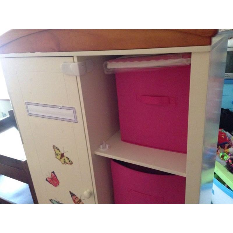 Free nursery wardrobe