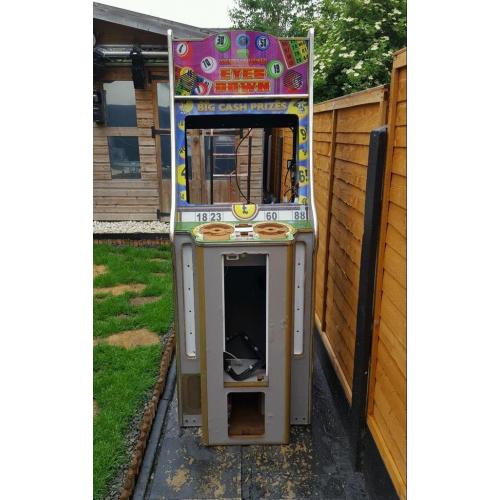 Coin operated arcade video machine skill ball bingo
