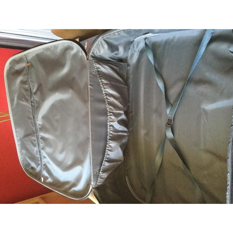 Large lagguage for sale in good condition