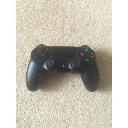 PS4 + until dawn + controller (assorted cables)