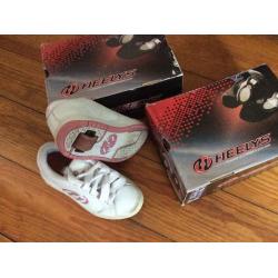 Heelys girls pink and white leather size 1