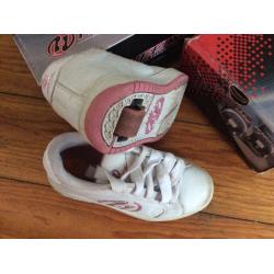 Heelys girls pink and white leather size 1