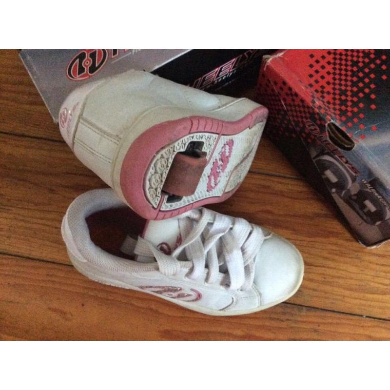 Heelys girls pink and white leather size 1