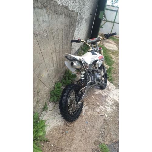 Stomp 110cc pit bike!!