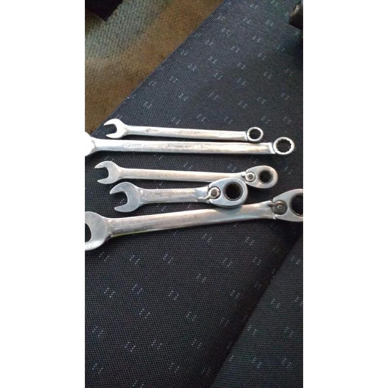 Snap on blue point spanner spanners