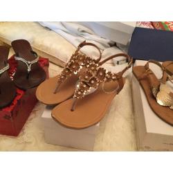 Ladies sandals